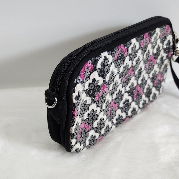 VERA Bradley Shimmer Canterberry Magenta Black White Wallet Wristlet Handbag